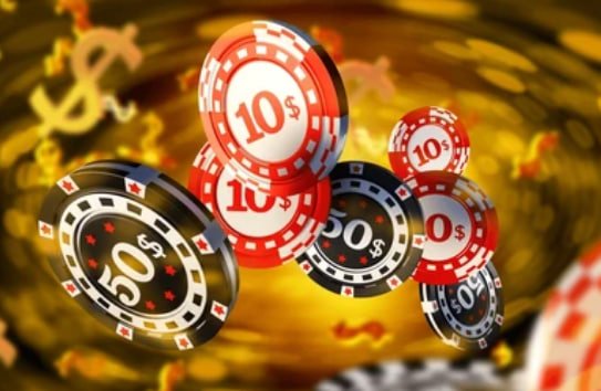 Pengguna menikmati platform hiburan sports dan live casino melalui ponsel